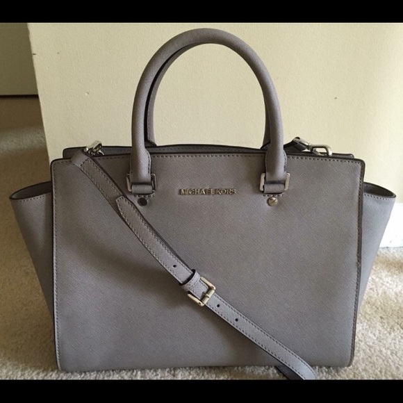 Michael Kors LG Selma Zip Top Satchel Pearl Grey - Picture 2 of 8
